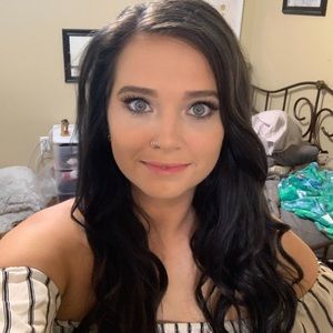 Meet your Posher, Kylee